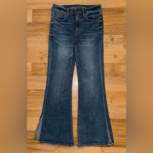 Like New Sz 6 Short Womens AMERICAN EAGLE Super High Rise Flare Jeans Split Leg